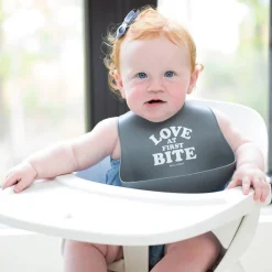 Bella Tunno Wonder Bib: Love at First Bite