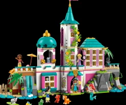 LEGO® Disney Princess Castle & Royal Pets 43267